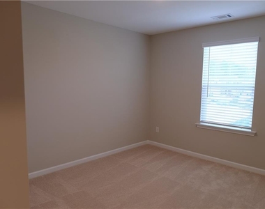 4237 Waxwing Street - Photo Thumbnail 10