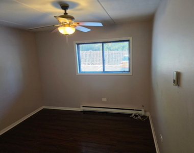 724 Warren Avenue - Photo Thumbnail 11
