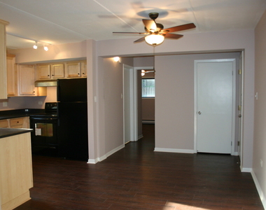 724 Warren Avenue - Photo Thumbnail 6