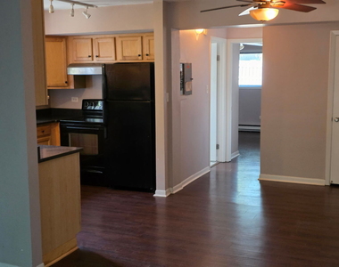 724 Warren Avenue - Photo Thumbnail 8