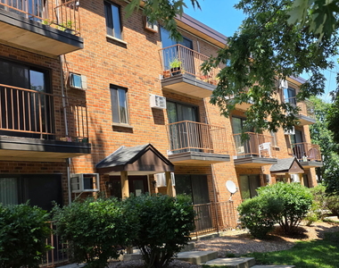 724 Warren Avenue - Photo Thumbnail 1