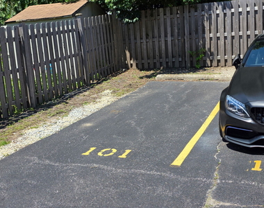 724 Warren Avenue - Photo Thumbnail 14
