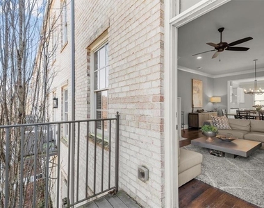 160 Clover Court - Photo Thumbnail 23