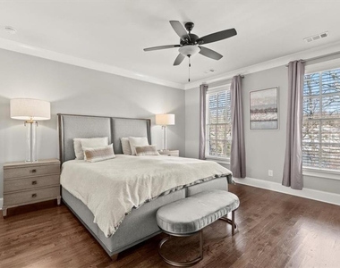 160 Clover Court - Photo Thumbnail 15