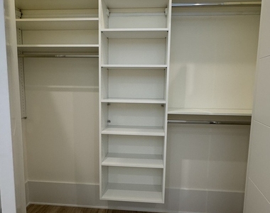 812 W Adams Street - Photo Thumbnail 6