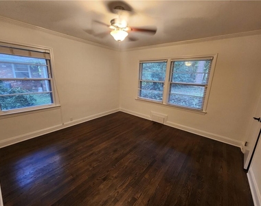 2348 Clairmont Road Ne - Photo Thumbnail 17