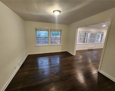 2348 Clairmont Road Ne - Photo Thumbnail 4