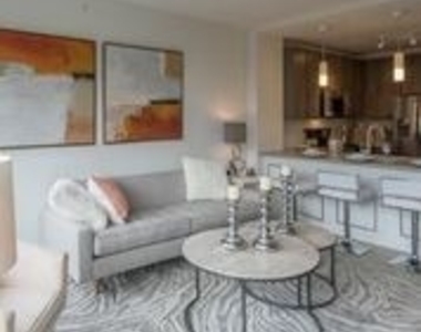 847 Chicago Avenue - Photo Thumbnail 2