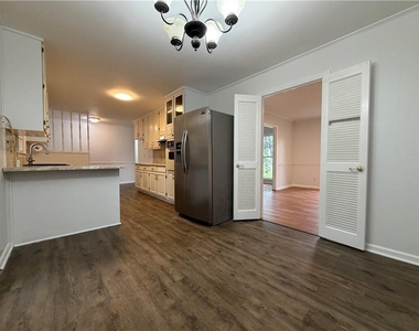 4254 Burleigh Drive - Photo Thumbnail 6