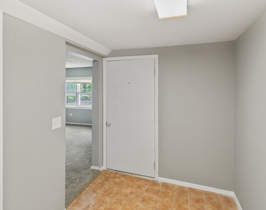 621 Oneida Street - Photo Thumbnail 12