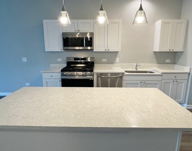 11808 W Coral Street - Photo Thumbnail 2