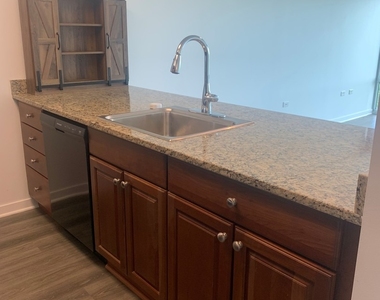 9655 Woods Drive - Photo Thumbnail 7