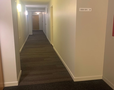 9655 Woods Drive - Photo Thumbnail 4