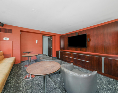 440 N Wabash Avenue - Photo Thumbnail 16