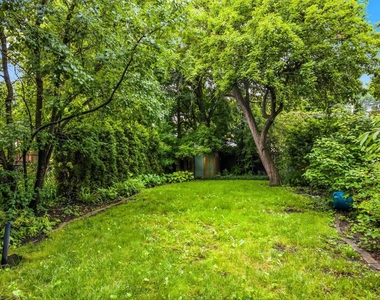 6558 N Troy Street - Photo Thumbnail 11