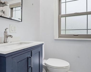 6558 N Troy Street - Photo Thumbnail 9