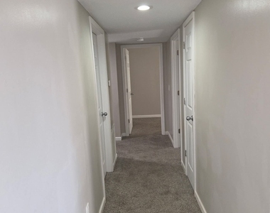 2420 Park Avenue - Photo Thumbnail 4