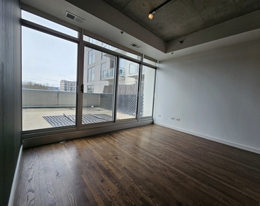 1620 S Michigan Avenue - Photo Thumbnail 6