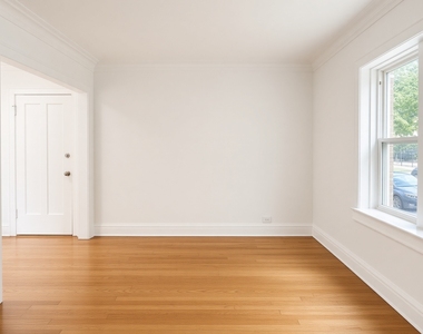 3018 N Karlov Avenue - Photo Thumbnail 5