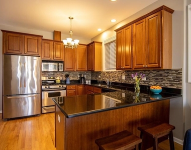 2635 W Cortez Street - Photo Thumbnail 3