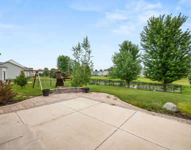 406 Mary Ann Circle - Photo Thumbnail 3