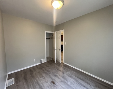 7202 S Marshfield Avenue - Photo Thumbnail 24