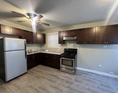 7202 S Marshfield Avenue - Photo Thumbnail 2