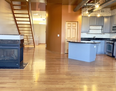1675 Town Center Street - Photo Thumbnail 8