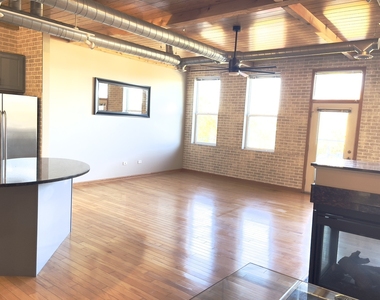 1675 Town Center Street - Photo Thumbnail 9