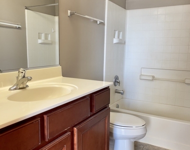 1675 Town Center Street - Photo Thumbnail 20