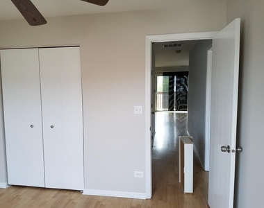 705 E Whispering Oaks Drive - Photo Thumbnail 13