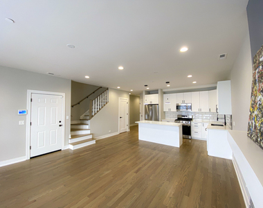 2817 N 75th Avenue - Photo Thumbnail 2