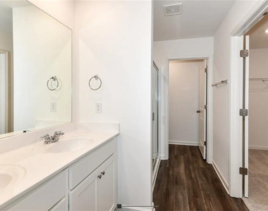 12006 Crosswicks Road - Photo Thumbnail 5