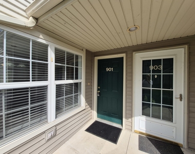 901 Penny Lane - Photo Thumbnail 2