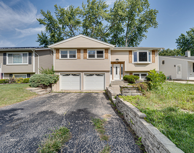 1015 Wilson Avenue - Photo Thumbnail 1