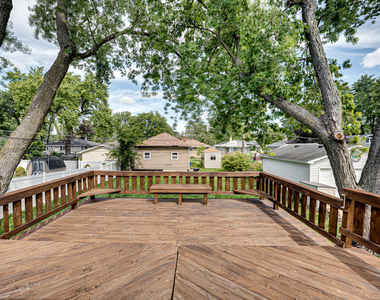 1015 Wilson Avenue - Photo Thumbnail 21