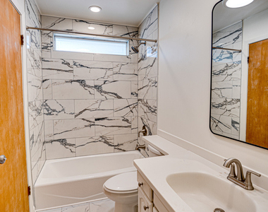 1015 Wilson Avenue - Photo Thumbnail 11