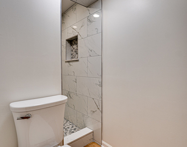 1015 Wilson Avenue - Photo Thumbnail 27