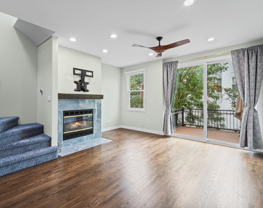 1835 W Oakdale Avenue - Photo Thumbnail 4