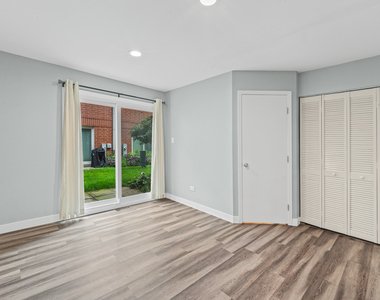 1835 W Oakdale Avenue - Photo Thumbnail 19
