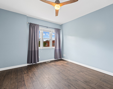 1835 W Oakdale Avenue - Photo Thumbnail 13