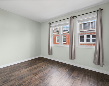 1835 W Oakdale Avenue - Photo Thumbnail 11