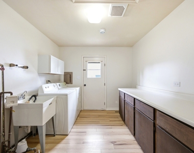 190 S Circle Avenue - Photo Thumbnail 12