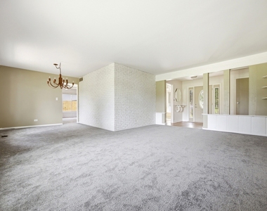190 S Circle Avenue - Photo Thumbnail 5