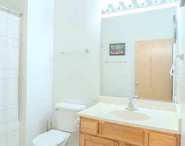 2915 N Clybourn Avenue - Photo Thumbnail 17