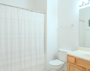 2915 N Clybourn Avenue - Photo Thumbnail 18