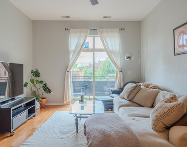 2915 N Clybourn Avenue - Photo Thumbnail 16