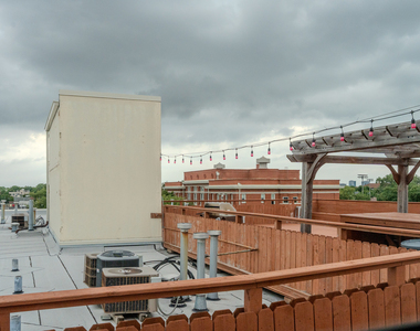 2915 N Clybourn Avenue - Photo Thumbnail 21