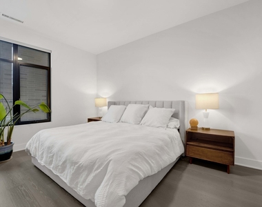 1701 W Webster Avenue - Photo Thumbnail 12