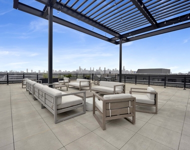 1701 W Webster Avenue - Photo Thumbnail 25